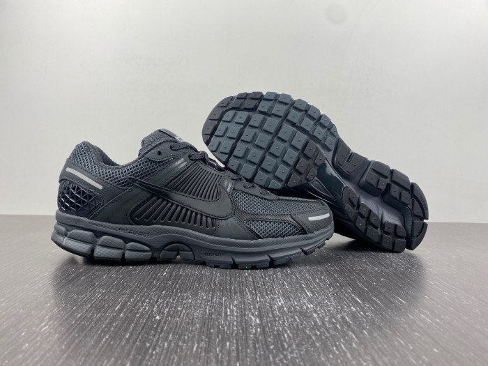 nike air zoom vomero 5 
