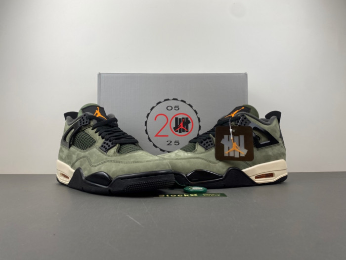 Undefeated xAir Jordan 4 Retro - Air Jordan - IB1519-200