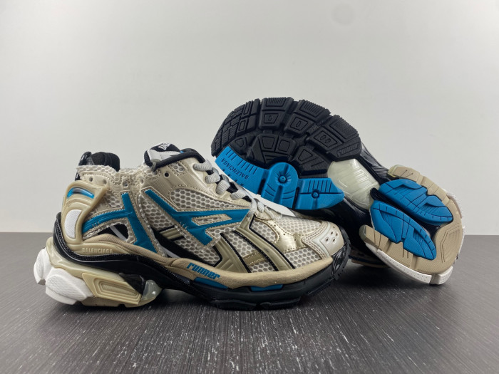 blcg runner sneaker bm5623-016