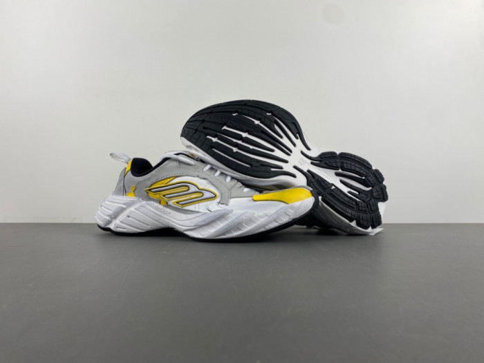 BLCG Sneaker 825418 WDWTS 1971