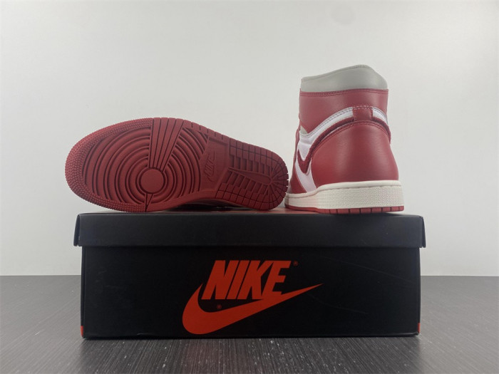 jordan 1 high og newstalgia chenille (w) dj4891-061