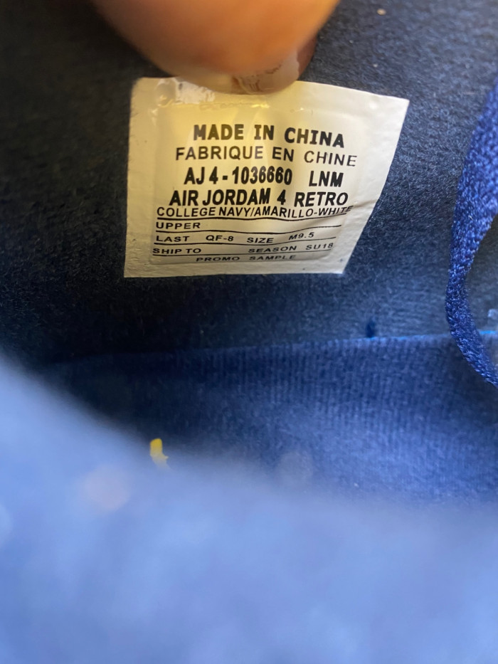 Jordan 4 Retro 