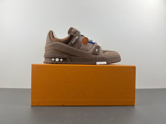 1V SNEAKERS 1V0425-317