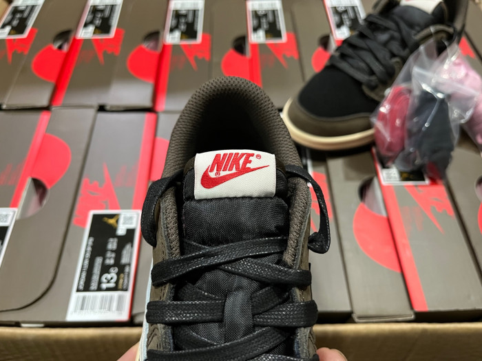 KIDS Travis Scott x Air Jordan 1 Low 