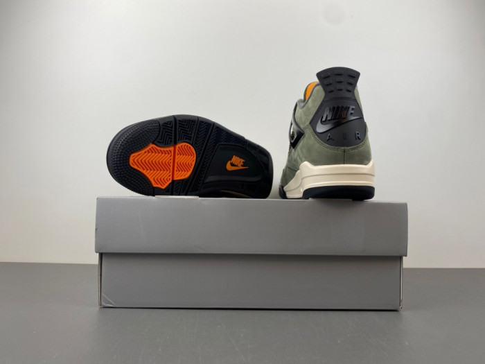 Undefeated xAir Jordan 4 Retro - Air Jordan - IB1519-200