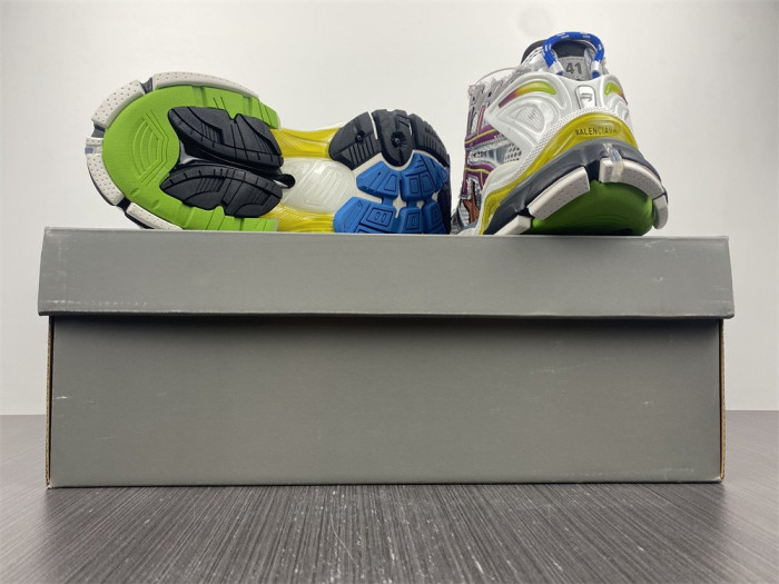 blcg runner sneaker dy858-001