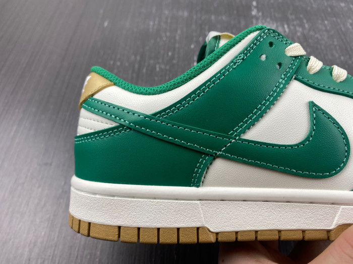 nike dunk low malachite university gold (w) fb7173-131