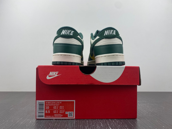 nike dunk low noble green fd0350-133