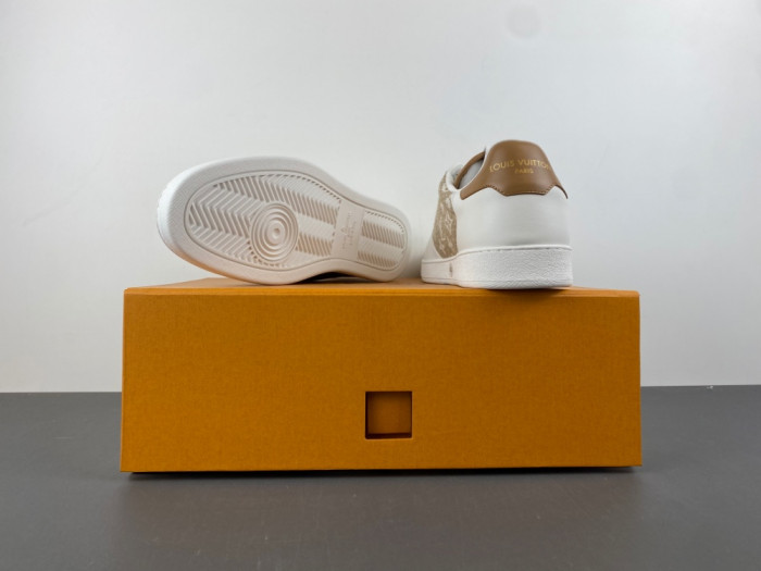 1V TRAINER 1V0425-328