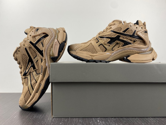 blcg runner sneaker bm5623-012