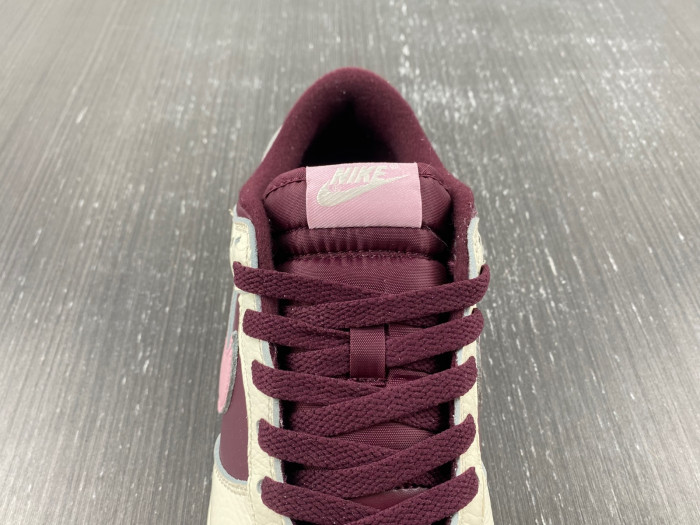 nike dunk low valentine
