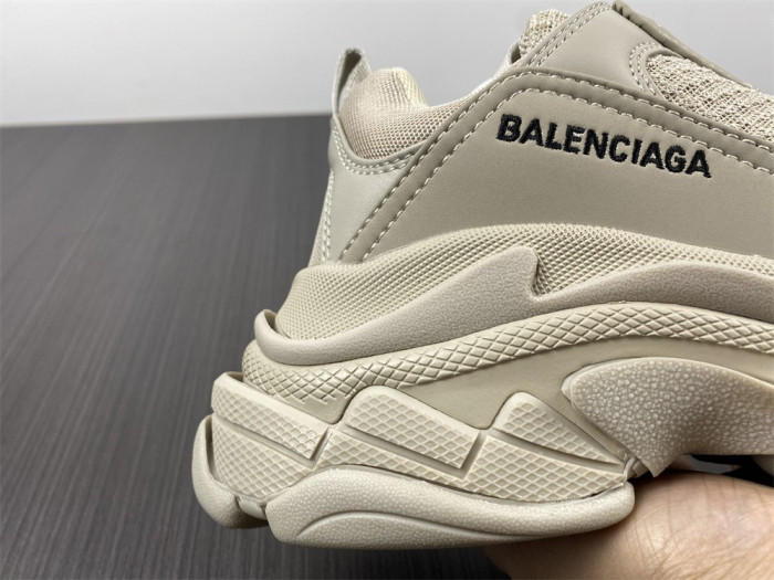 blcg sneaker triple.s.gomma 536737 w2fw1 9700