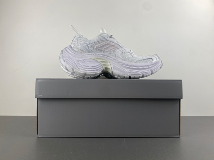 BLCG Sneaker 825418 WDWTS 1979