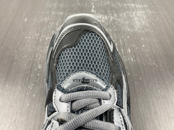 blcg runner sneaker bm5623-021