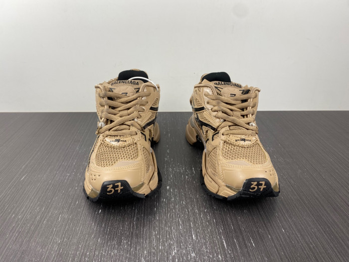 blcg runner sneaker bm5623-012