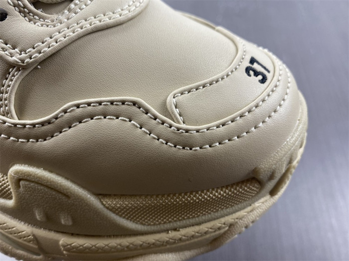 blcg triple. s. trainers ad202240266