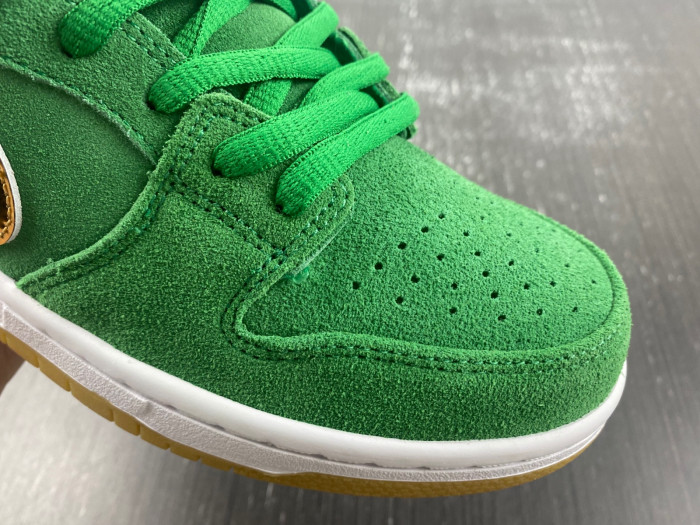 nike sb dunk low st. patrick