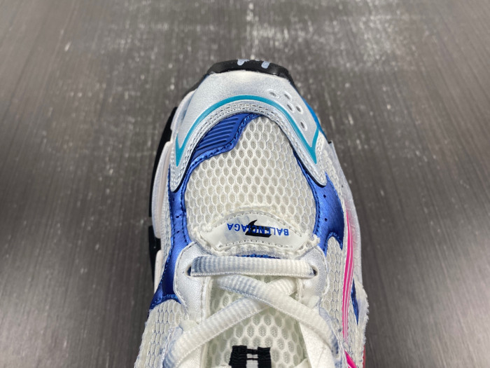 blcg runner sneaker 772774-w3rbw-9645