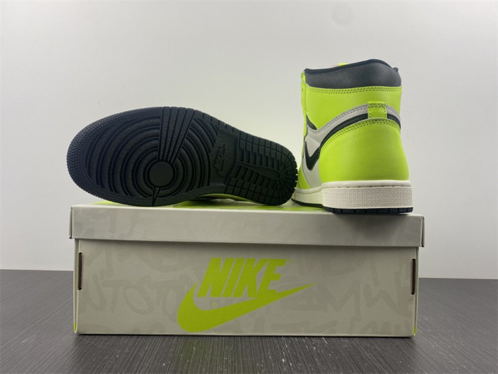 air jordan 1 high og "volt" 555088-702