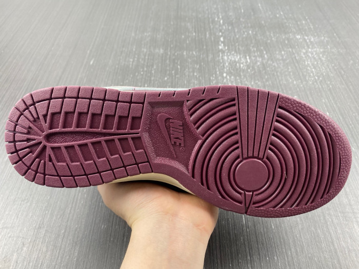 nike dunk low valentine