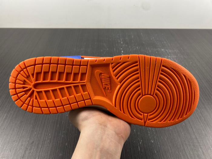 nike dunk low scrap knicks dm0128-100