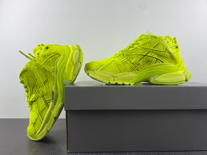 blcg runner sneaker bm5623-017