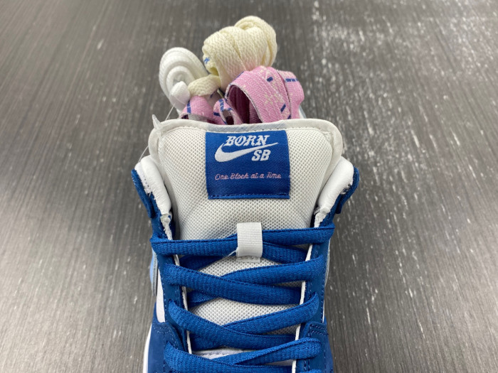 born x raised x nike sb dunk low fn7819-400