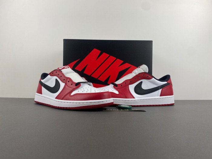 Air Jordan 1 Retro Low OG 