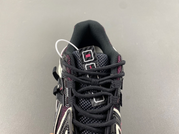 New Balance 1906A Black / Pink U1906AD