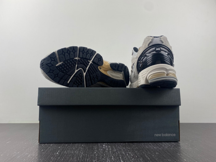 new balance 1906d protection pack m1906dc