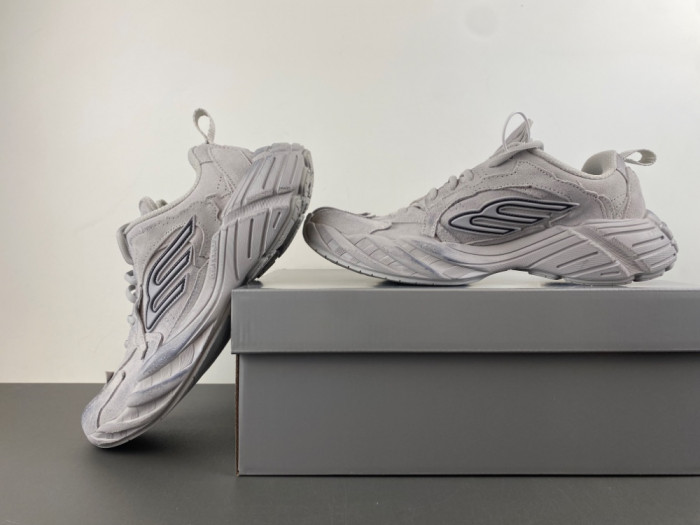 BLCG Sneaker 825418 WDWTS 1976