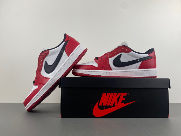 Air Jordan 1 Retro Low OG 