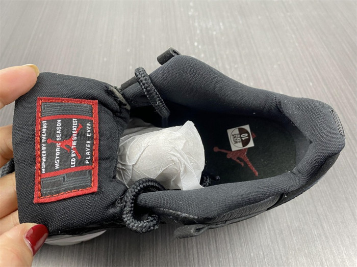 air jordan 11 low "72-10" av2187-001