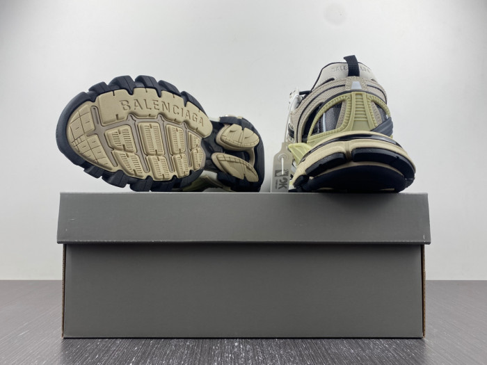 blcg track trainer bl214-0029