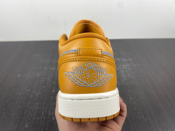 Air Jordan 1 Low Curry Grey DC0774-020