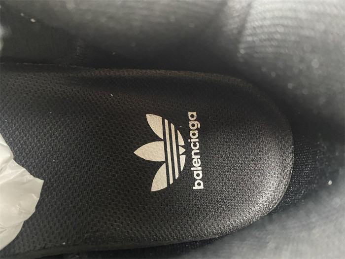 blcg sneaker triple.s sneakers l908-8906