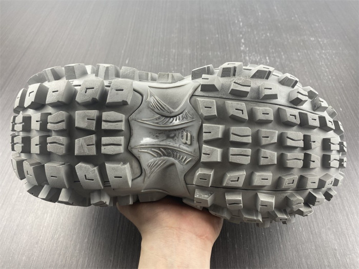 blcg defender sneaker grey mesh and nylon 685613w2ra25690