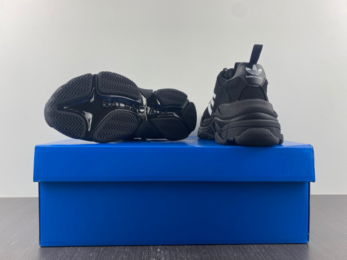 blcg sneaker triple.s sneakers 58963 w1y586323