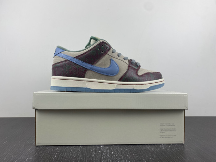 crenshaw skate club x nike sb dunk low fn4193-100