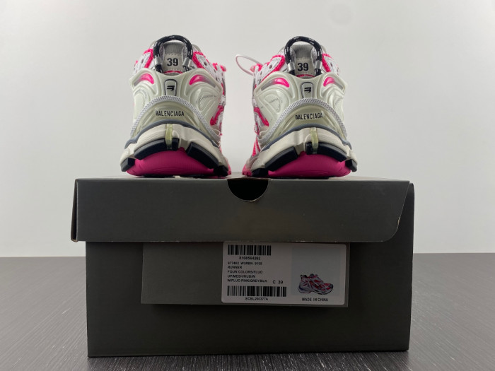 blcg runner sneaker bm5623-008