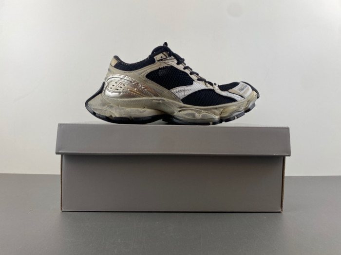 BLCG Sneaker 825418 WDWTS 1974