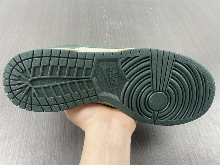 nike dunk low vintage green (w) - dq8580-100