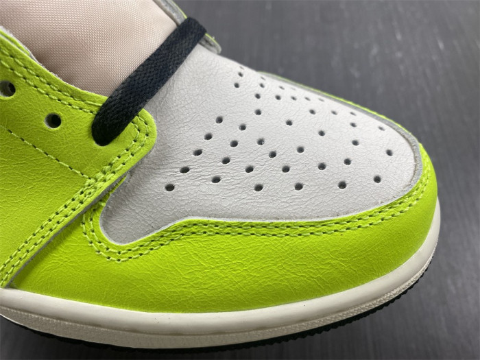 air jordan 1 high og "volt" 555088-702
