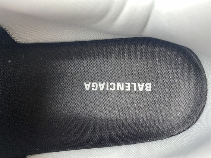 blcg runner sneaker dy858-001