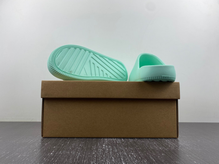 nike calm slide jade ice dx4816-300