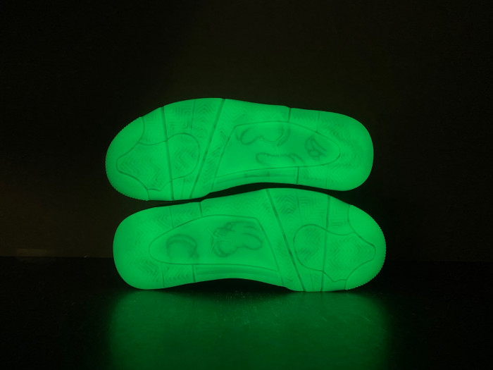 kaws x air jordan 4 retro 