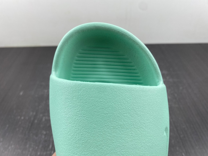 nike calm slide jade ice dx4816-300
