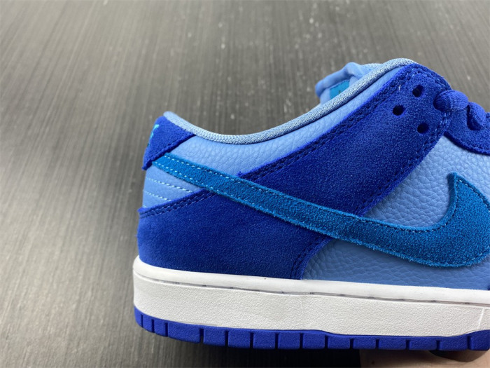 nike sb dunk low blue raspberry - dm0807-400