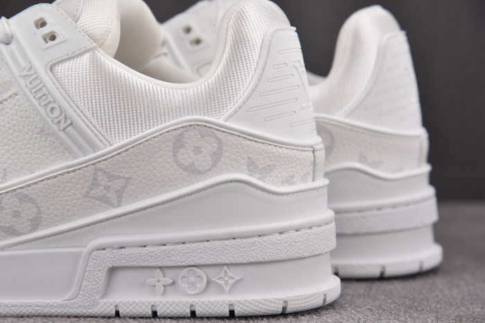 1V SNEAKERS 1V0425-279