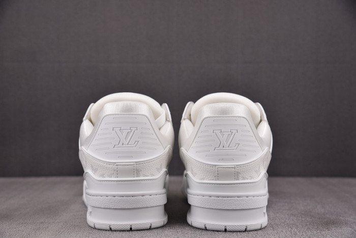 1V SNEAKERS 1V0425-279